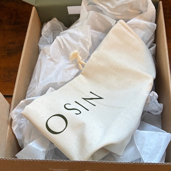 Nisolo Black Eva Everyday Chelsea Boot - Picture 6 of 8